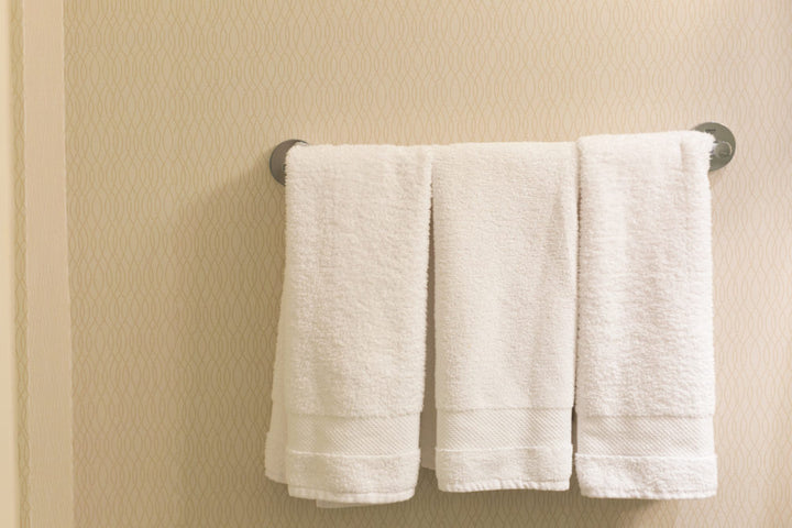 hotel-bathroom-towels